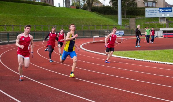 Perlombaan Lari Dengan Jarak 100 M 200 M Dan 400 M Jersey Printing Bikin Jersey Satuan Murah Full Print Perlombaan Lari Dengan Jarak 100 M 200 M Dan 400 M Jersey Printing Bikin Jersey Satuan Murah Full Print